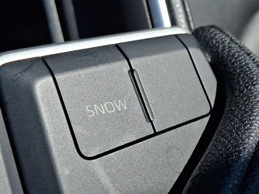 Used 2025 Toyota Grand Highlander FWD image 25