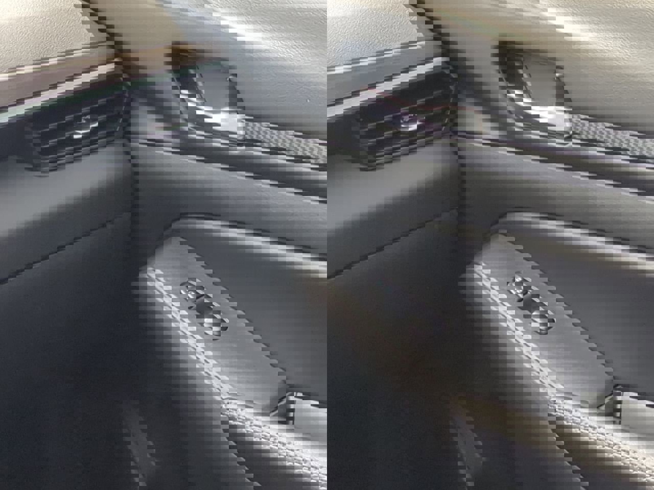 Used 2024 Nissan Altima 2.5 SV image 15