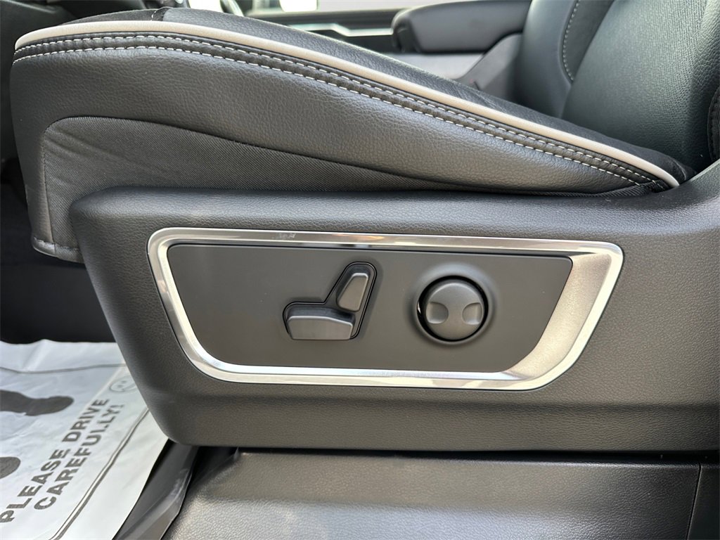 New 2026 RAM 1500 Laramie w/ Night Edition image 25