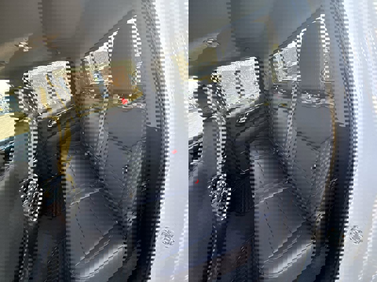 Used 2022 Chevrolet Silverado 1500 LTZ w/ LTZ Premium Package image 24