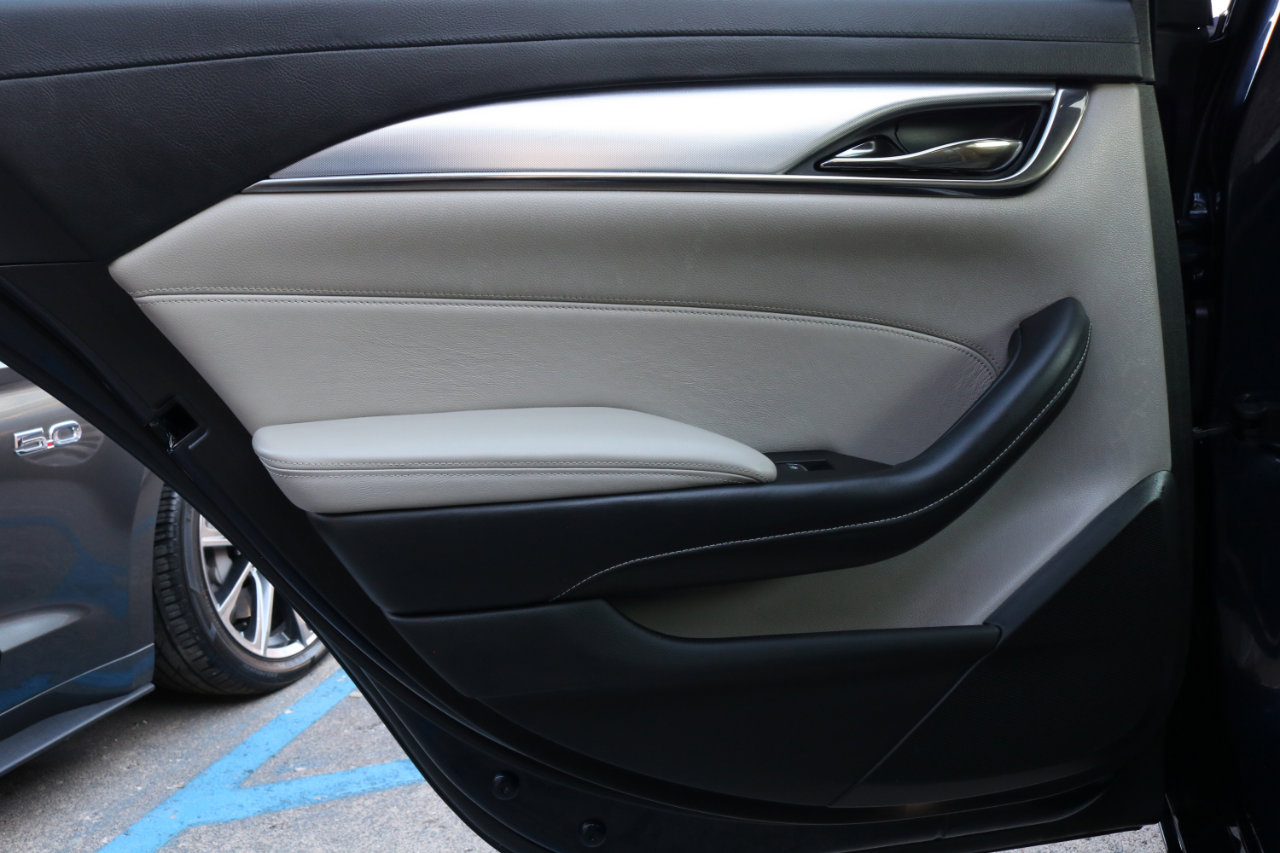 Used 2019 Cadillac CTS Luxury image 34