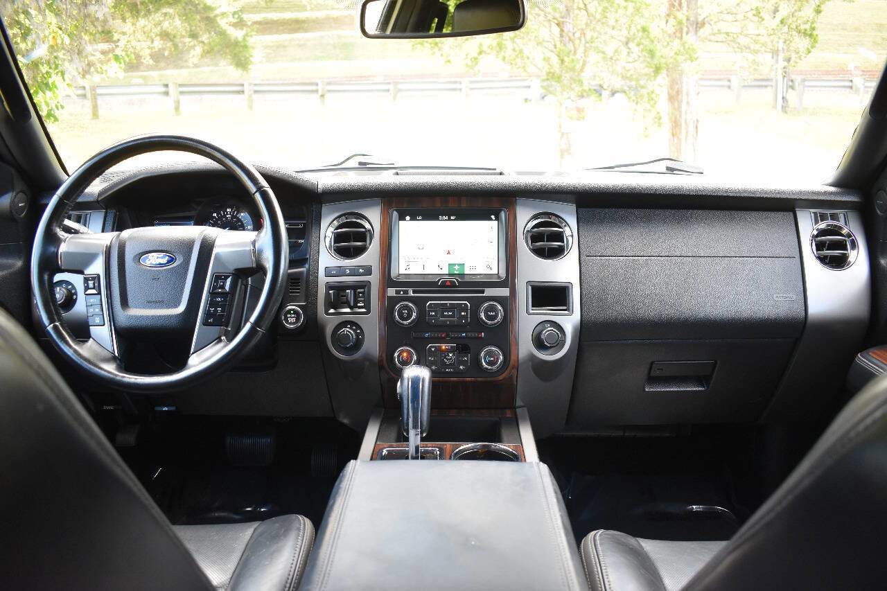 Used 2016 Ford Expedition EL Platinum image 18