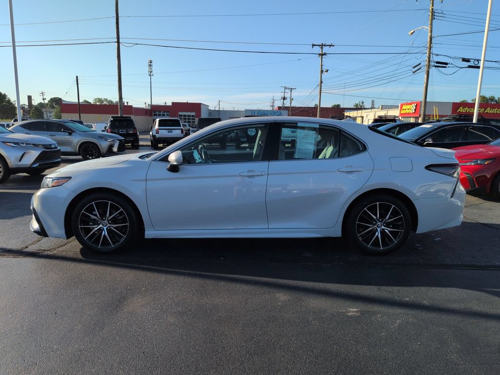 Certified 2024 Toyota Camry SE FWD image 2