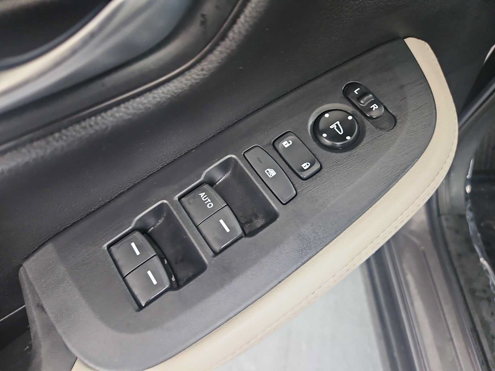 Certified 2024 Honda HR-V LX image 15