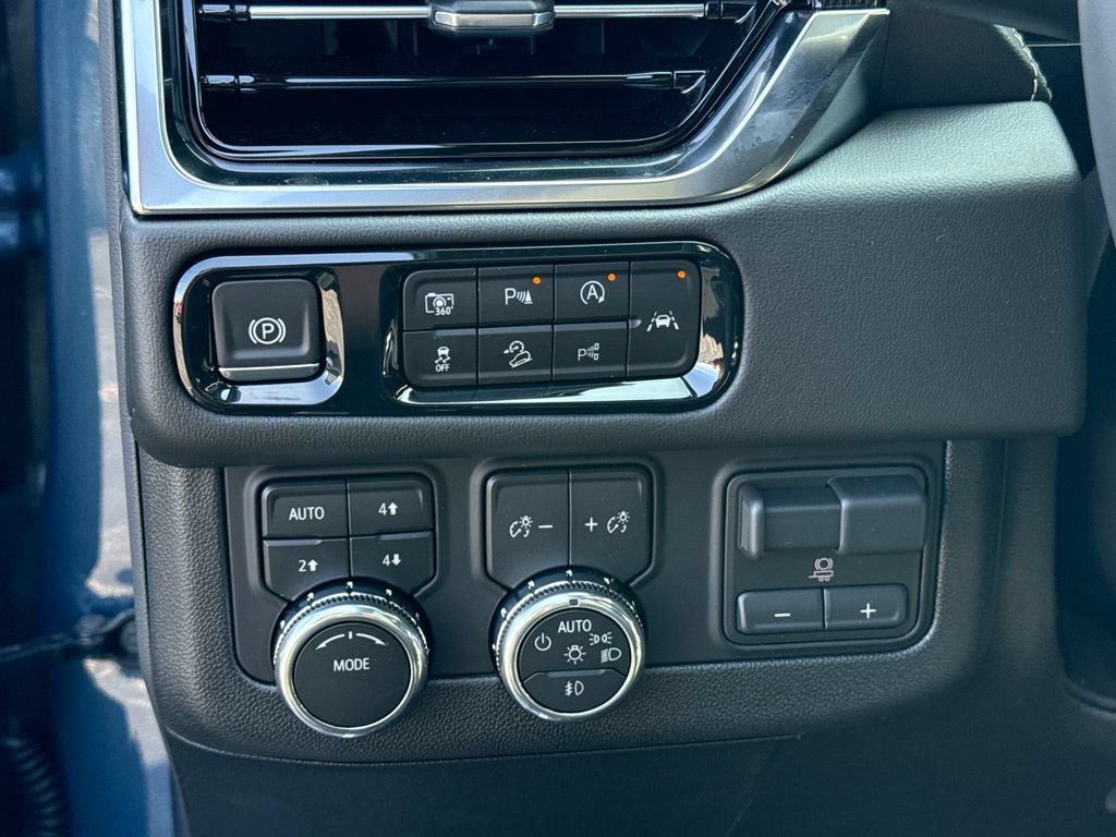 New 2026 GMC Yukon XL Elevation w/ Elevation Premium Package AWD/4WD image 19