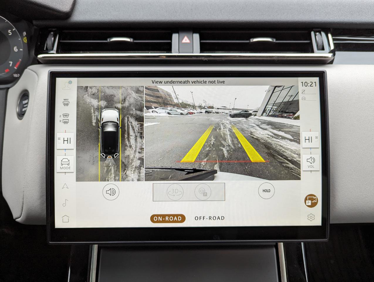 Used 2025 Land Rover Range Rover Velar Dynamic SE image 18