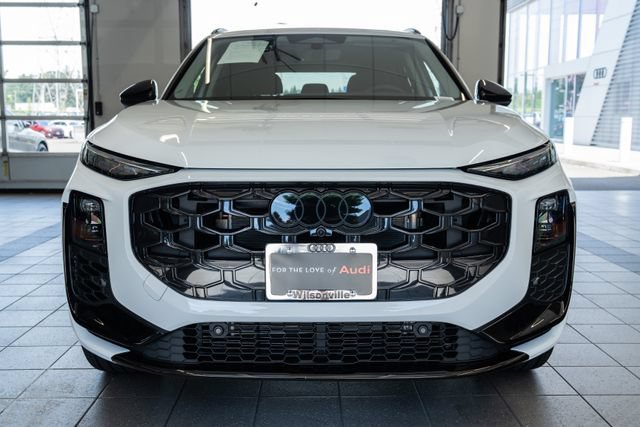 Certified 2026 Audi Q3 quattro 2.0T AWD/4WD image 2