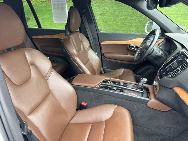 Used 2022 Volvo XC90 T6 Momentum w/ Advanced Package AWD/4WD image 13