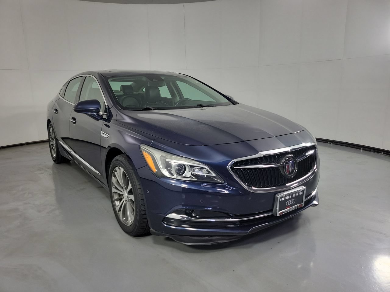 Used 2017 Buick LaCrosse Premium w/ Driver Confidence Package #2 FWD image 3