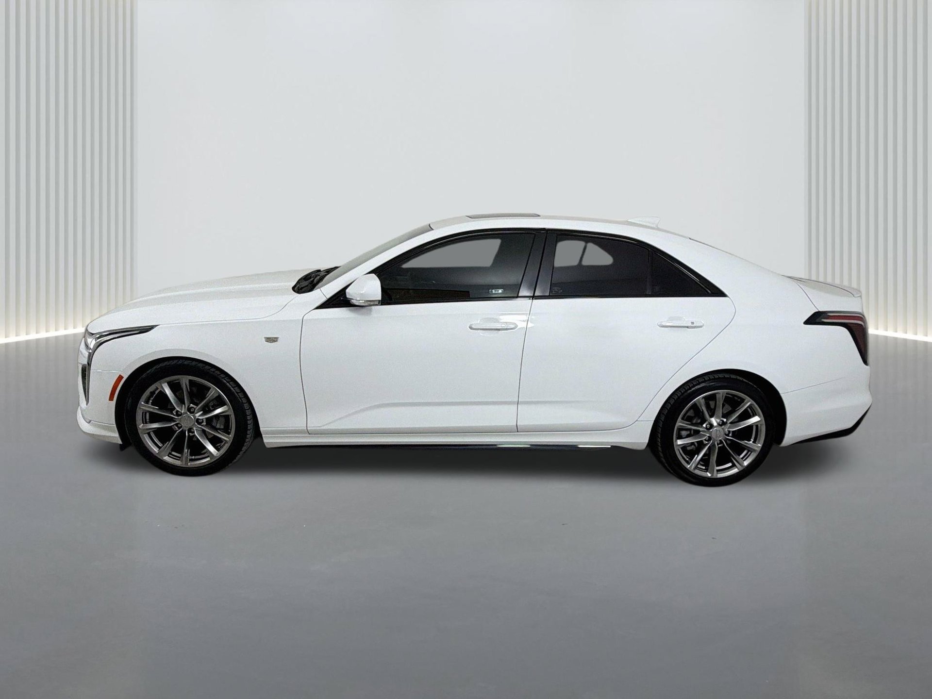 Used 2023 Cadillac CT4 Sport RWD image 2