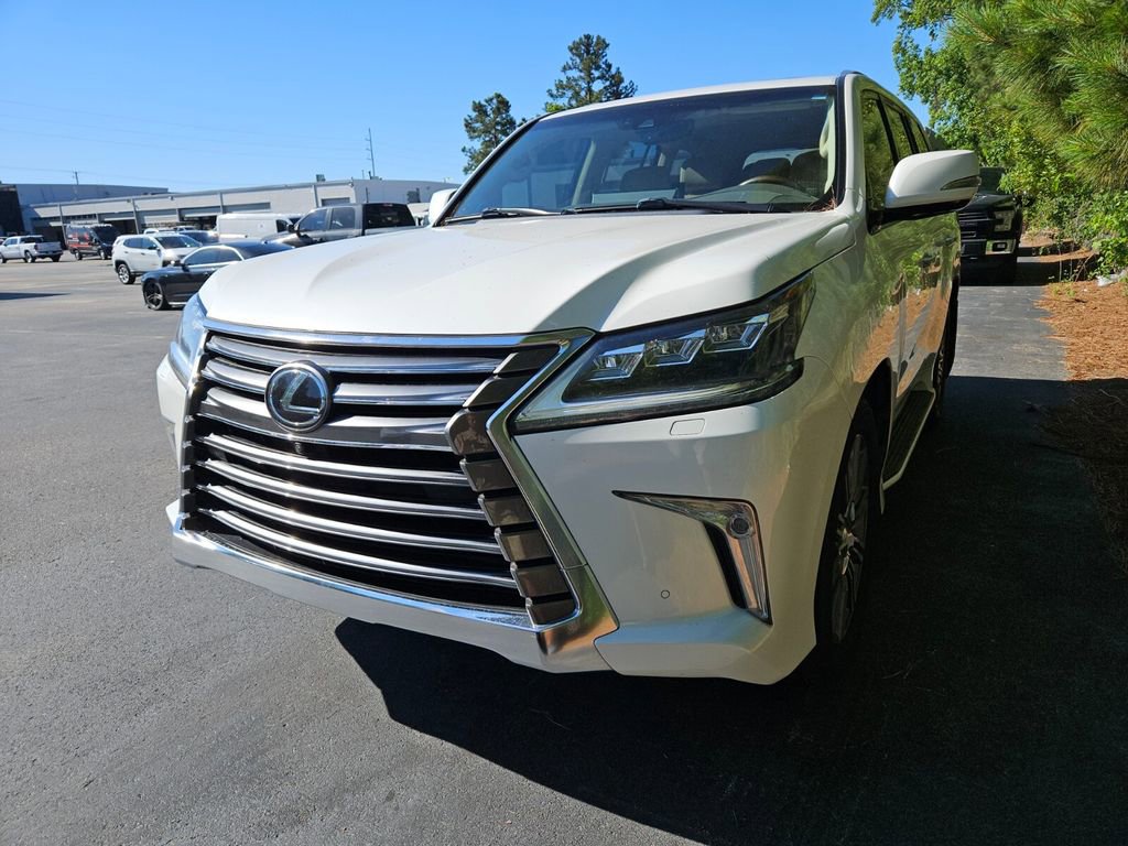 Used 2017 Lexus LX 570 4WD w/ Luxury Package image 2