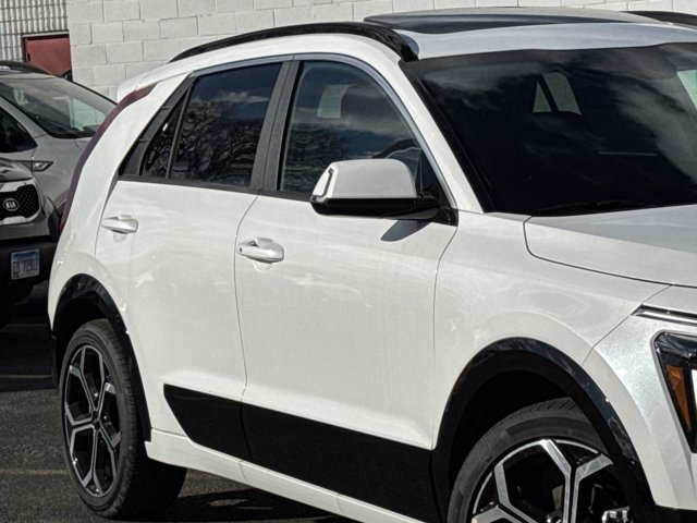 Used 2025 Kia Niro EX Touring FWD image 24