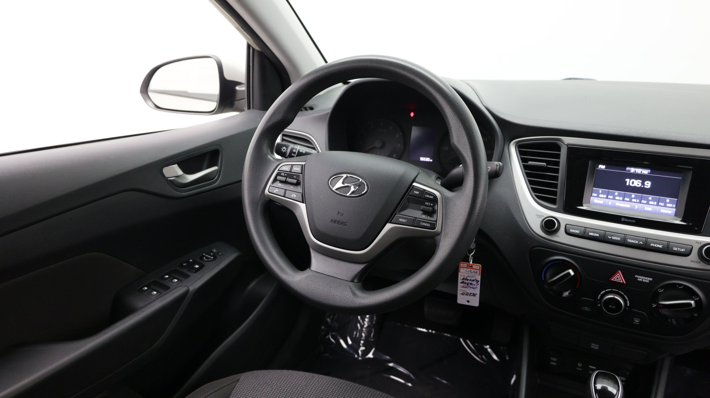 Used 2020 Hyundai Accent SE FWD image 27