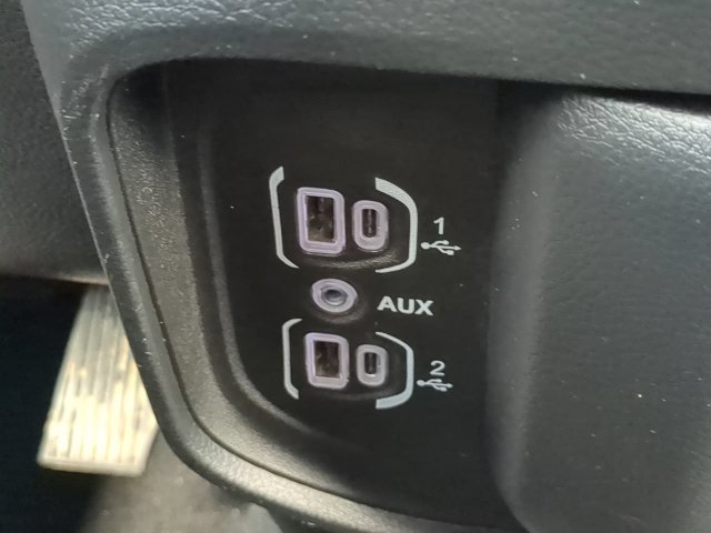 Certified 2025 RAM 1500 Big Horn AWD/4WD image 24