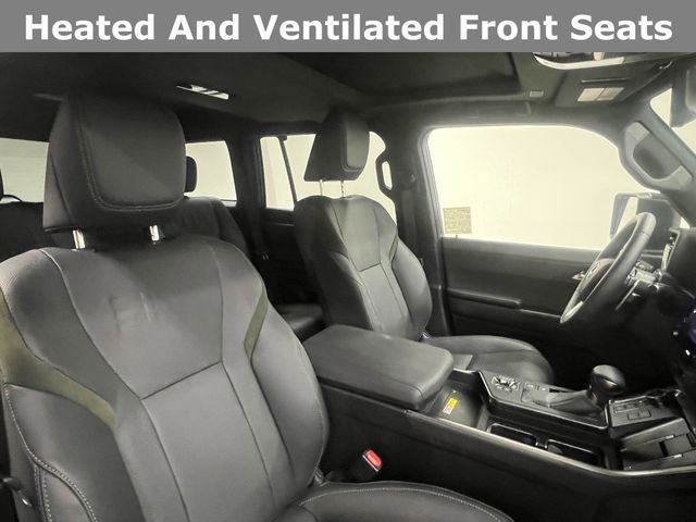 Certified 2025 Lexus GX 550 image 11