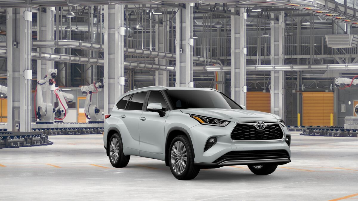 New 2026 Toyota Highlander Platinum image 18