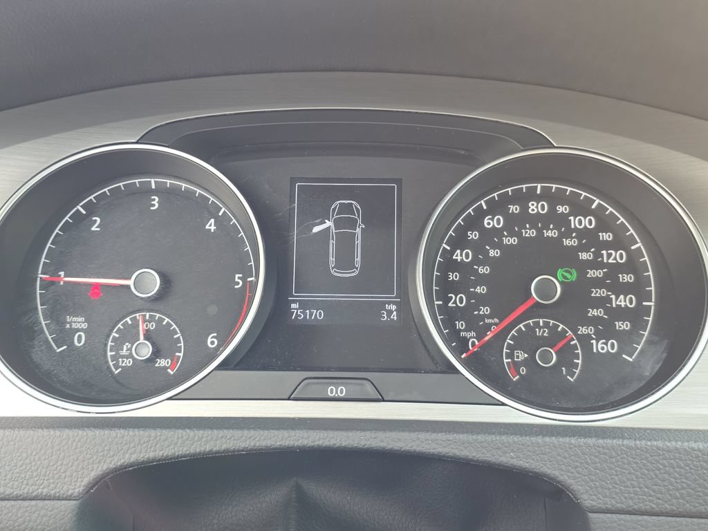 Used 2015 Volkswagen Golf TDI SE FWD image 27