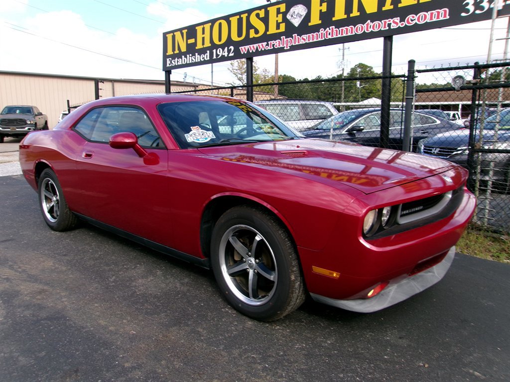 Used 2010 Dodge Challenger SE image 5