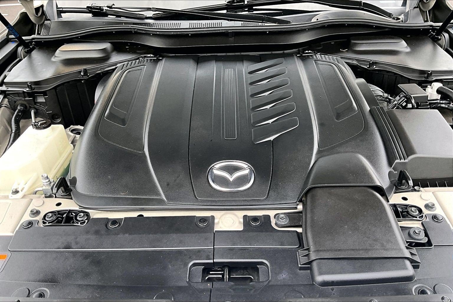 Used 2024 MAZDA CX-90 3.3 Turbo w/ Premium Package AWD/4WD image 9