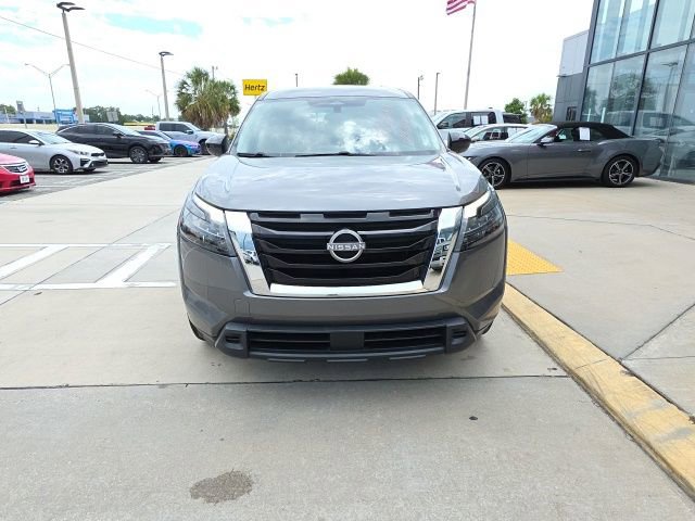 Used 2023 Nissan Pathfinder S FWD image 9