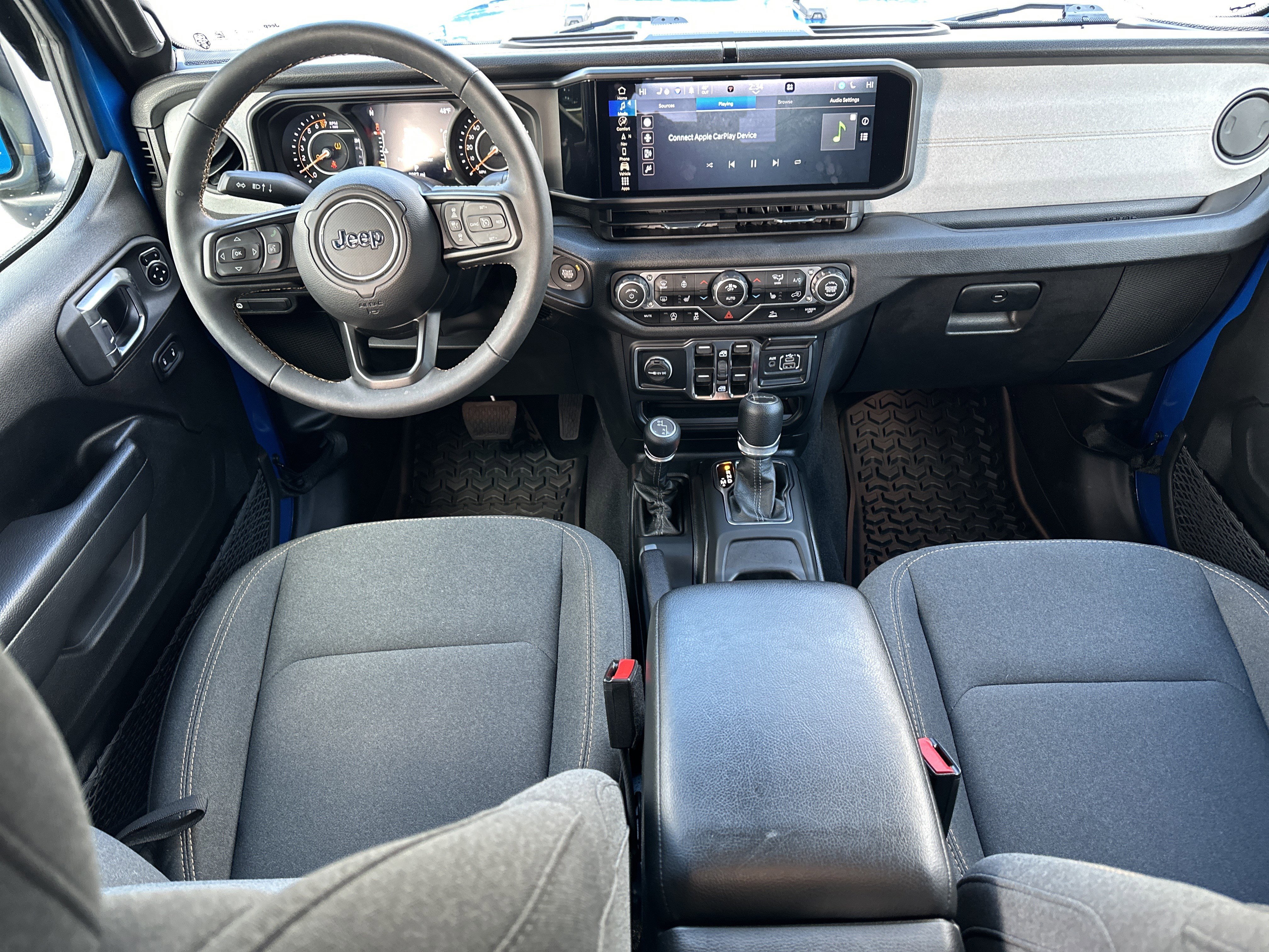 Used 2024 Jeep Gladiator Sport image 22