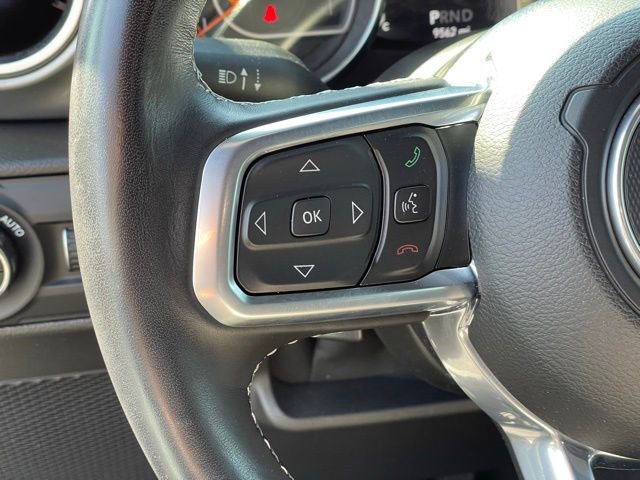 Used 2022 Jeep Gladiator Overland w/ Cold Weather Group AWD/4WD image 9