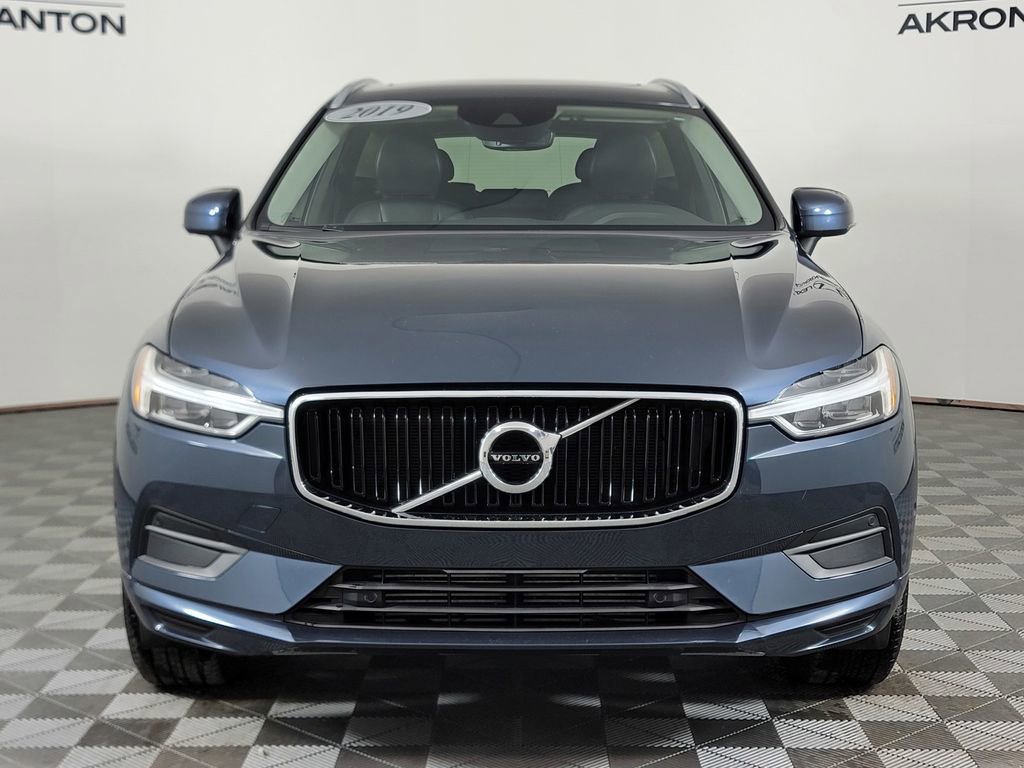 Used 2019 Volvo XC60 T5 Momentum w/ Premium Package image 12