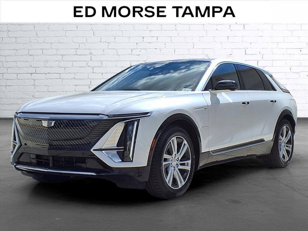 Certified 2024 Cadillac Lyriq Tech w/ Driver Assist Package RWD image 1