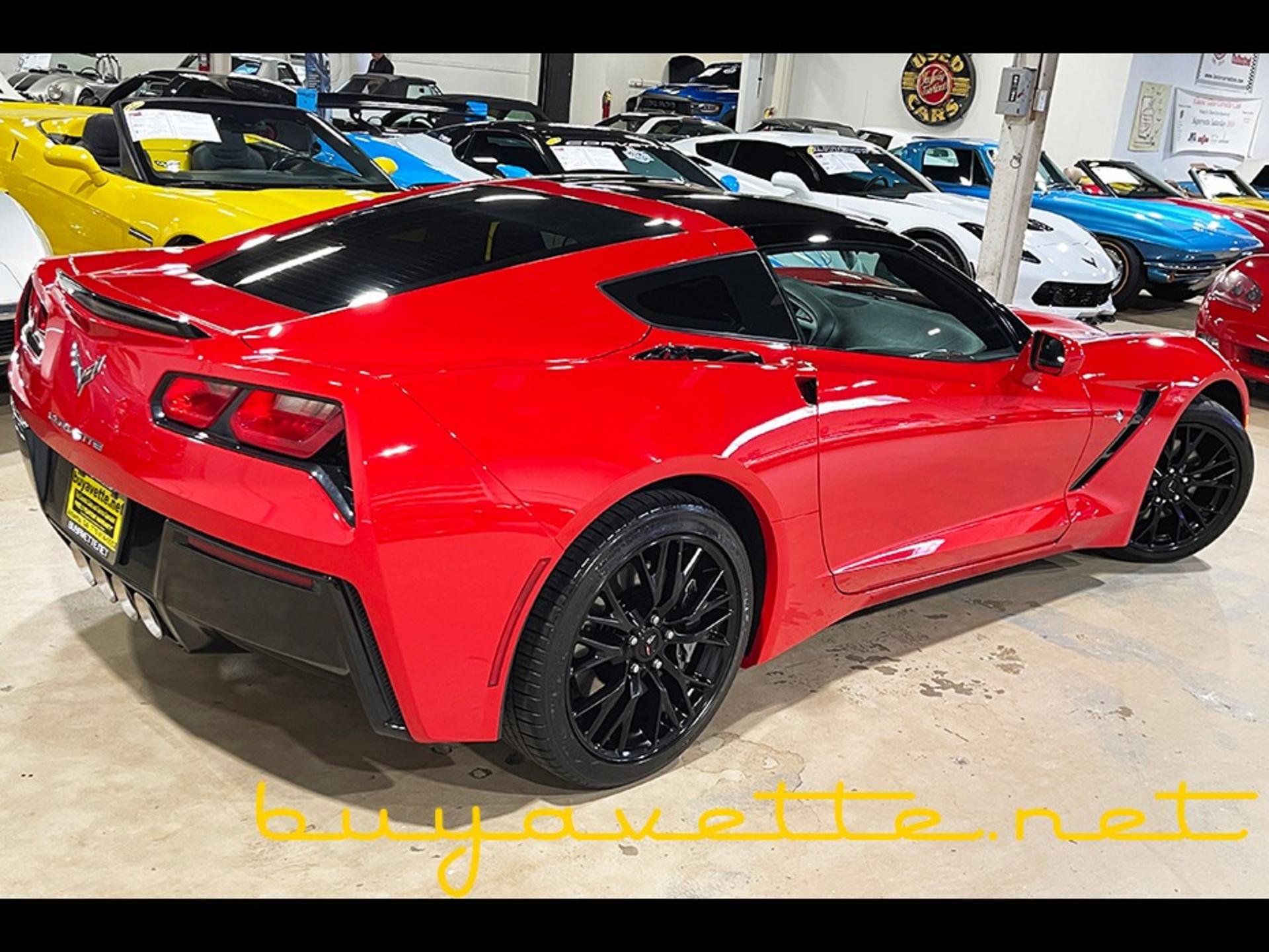 Used 2015 Chevrolet Corvette Stingray Coupe image 2