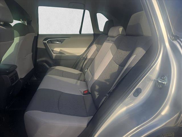 Used 2025 Toyota RAV4 XLE FWD image 17