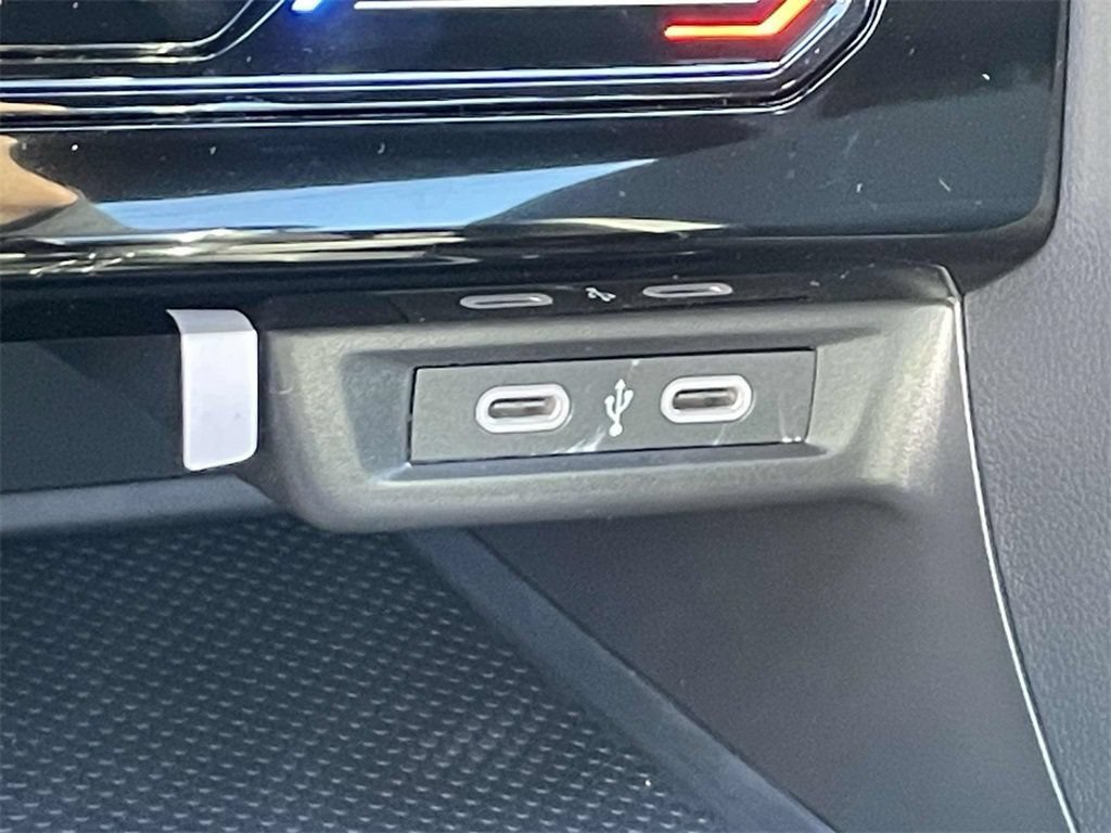 New 2026 Volkswagen Jetta Sport FWD image 32