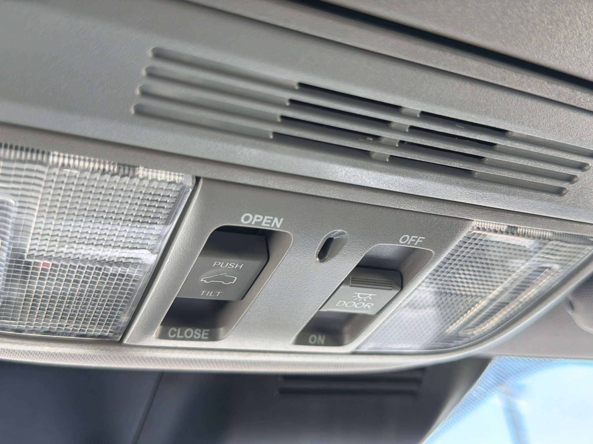 Used 2022 Honda CR-V EX image 24