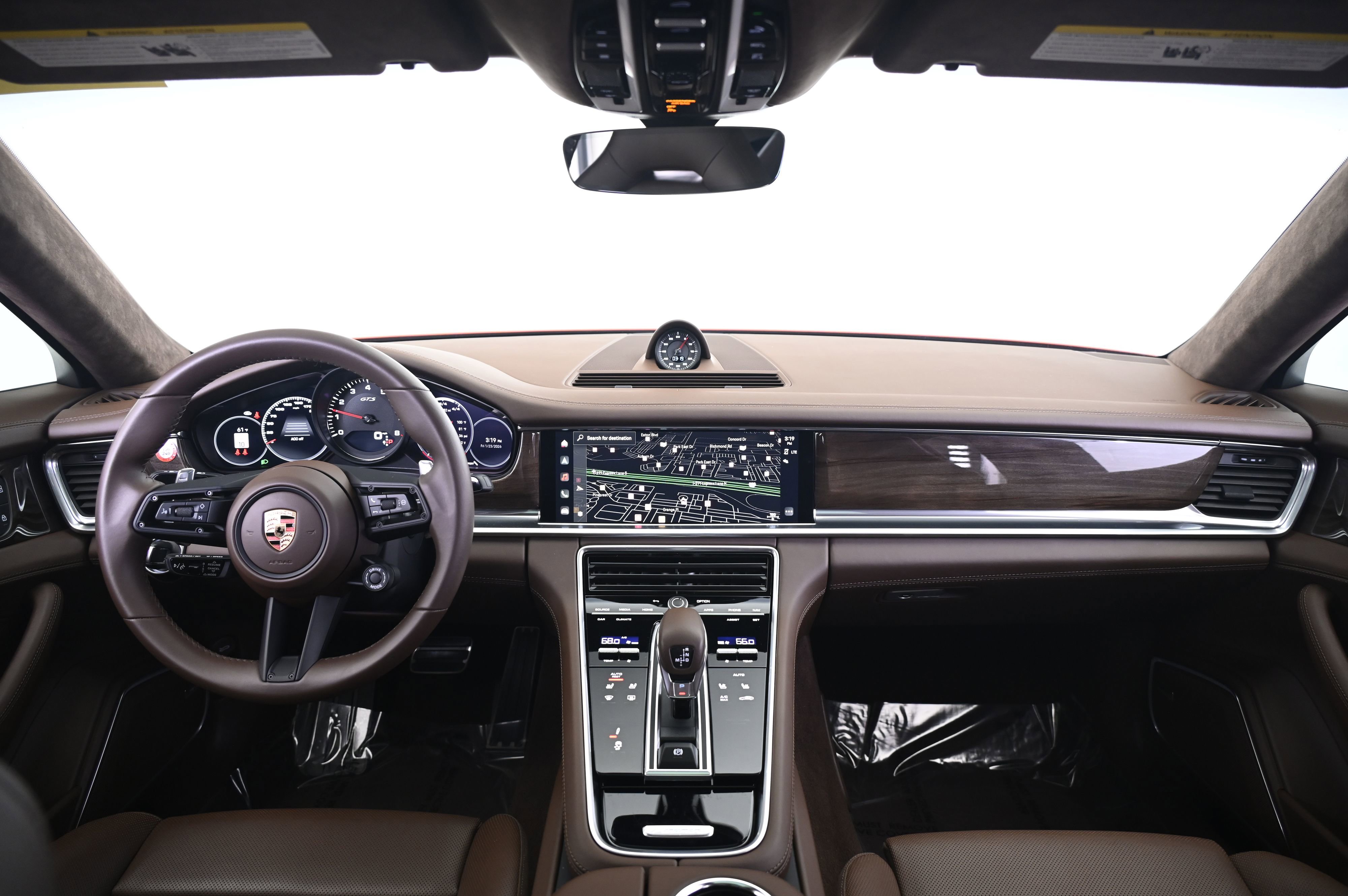 Used 2023 Porsche Panamera GTS image 31