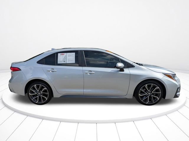 Used 2022 Toyota Corolla SE FWD image 3