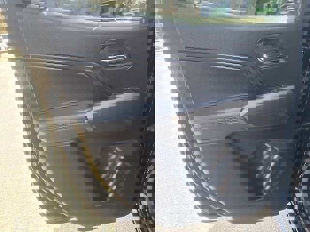 Used 2024 Chevrolet Colorado LT image 24