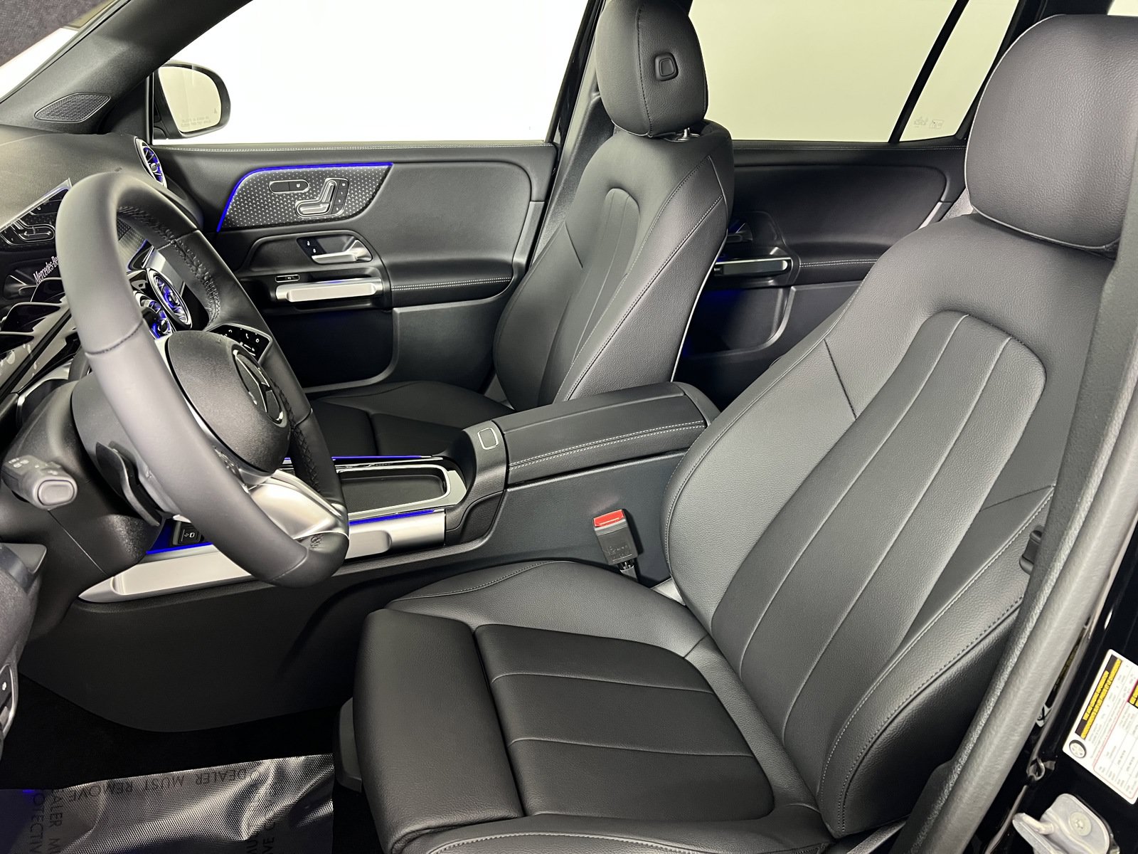 Used 2025 Mercedes-Benz GLB 250 image 17