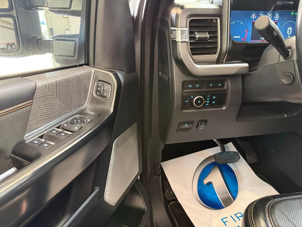 Used 2024 Ford F250 Platinum AWD/4WD image 12