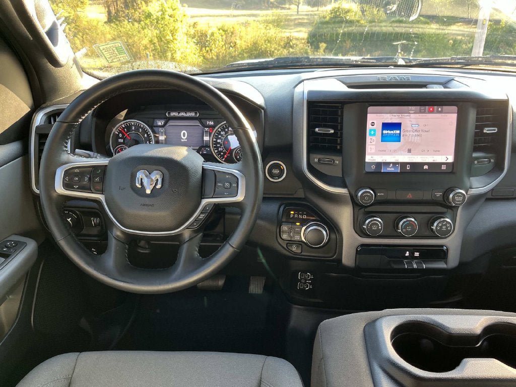 Used 2022 RAM 1500 Big Horn AWD/4WD image 11