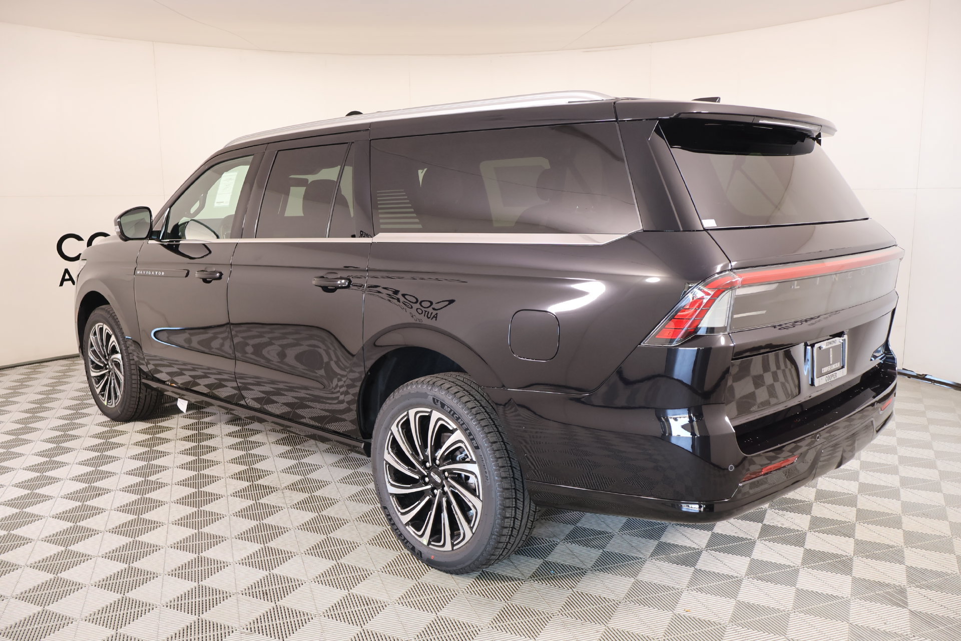 New 2027 Lincoln Navigator L Black Label AWD/4WD image 24