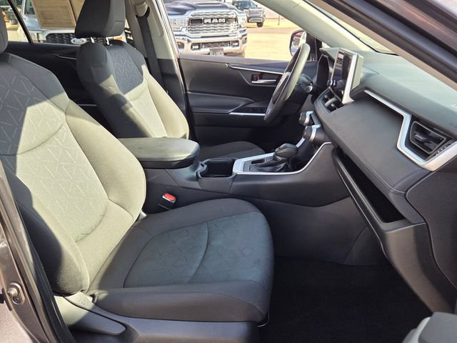 Used 2024 Toyota RAV4 XLE AWD/4WD image 17