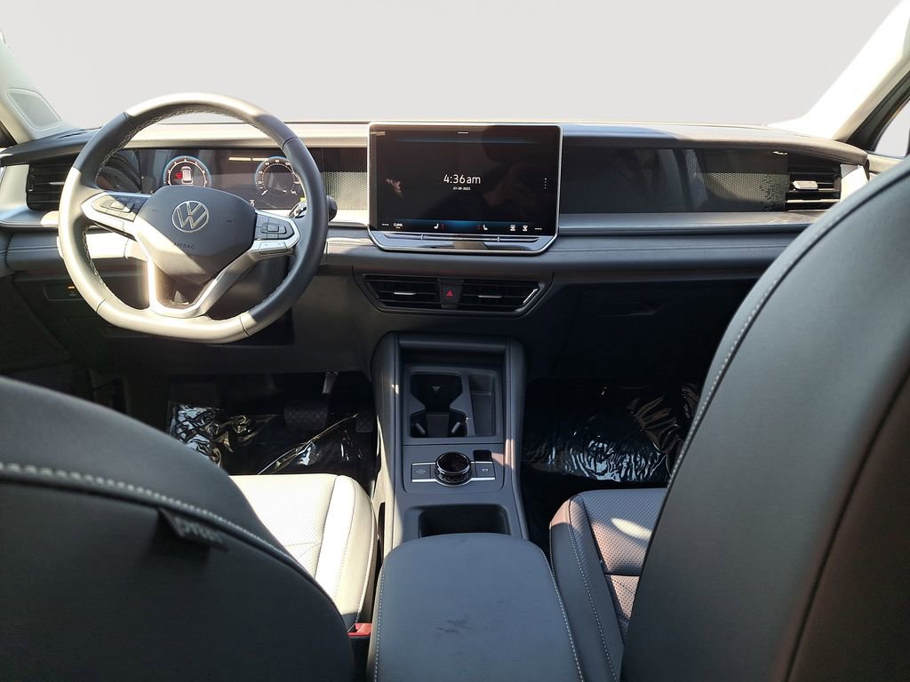 New 2025 Volkswagen Tiguan SE image 21