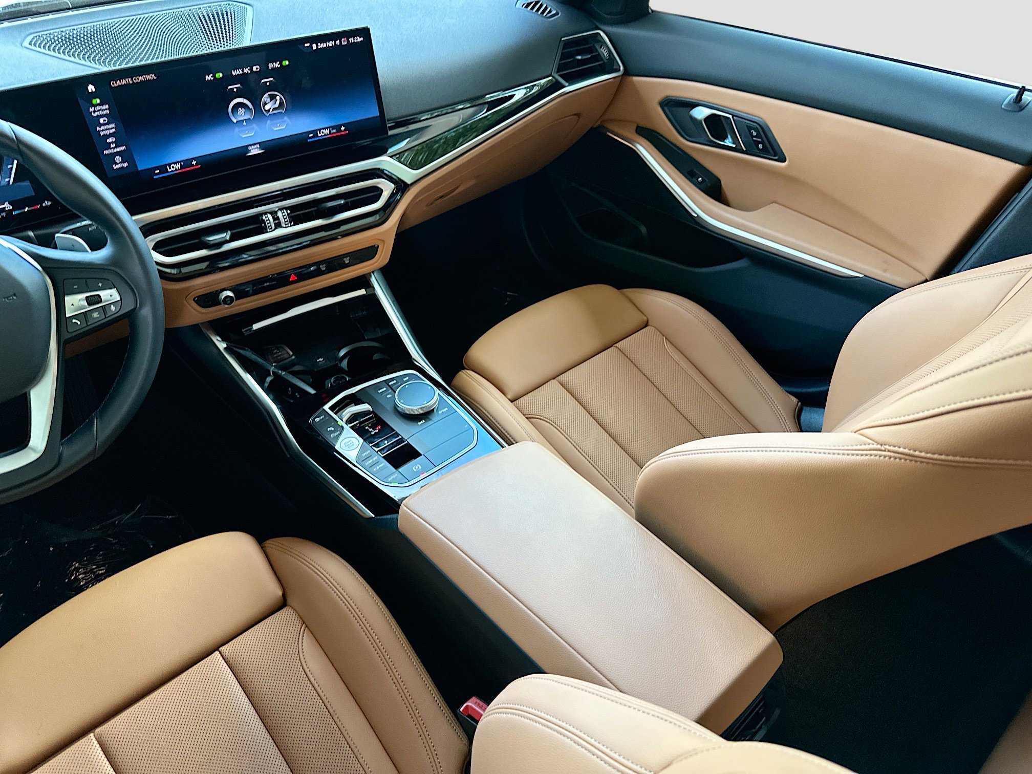 Certified 2024 BMW 330i Sedan w/ Convenience Package image 23