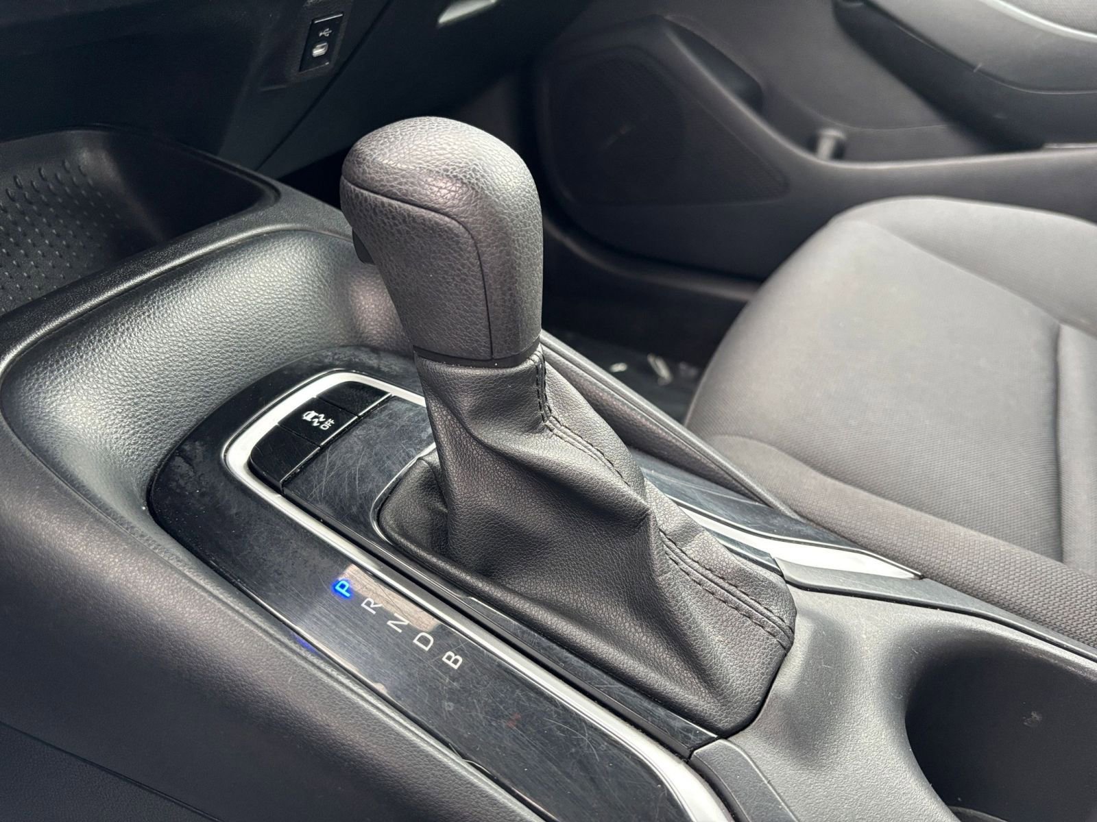 Used 2023 Toyota Corolla LE image 39