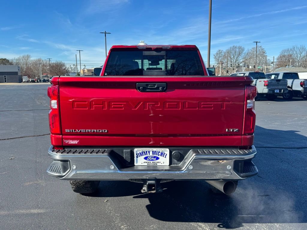 Used 2024 Chevrolet Silverado 2500 LTZ w/ LTZ Plus Package image 17