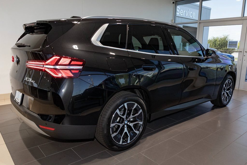 Used 2026 BMW X3 xDrive30i w/ Premium Package AWD/4WD image 5