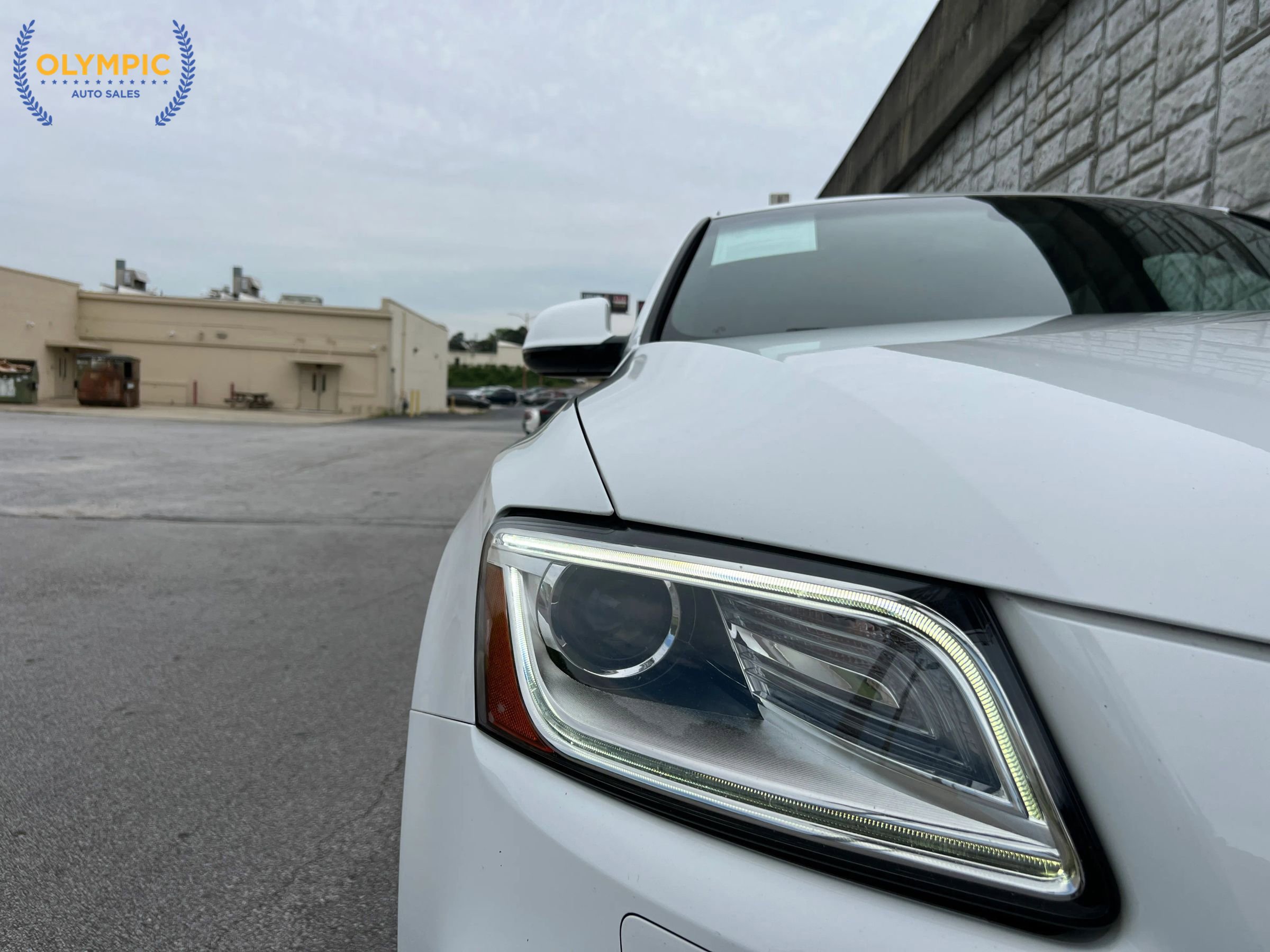Used 2017 Audi Q5 2.0T Premium Plus w/ Technology Package AWD/4WD image 15