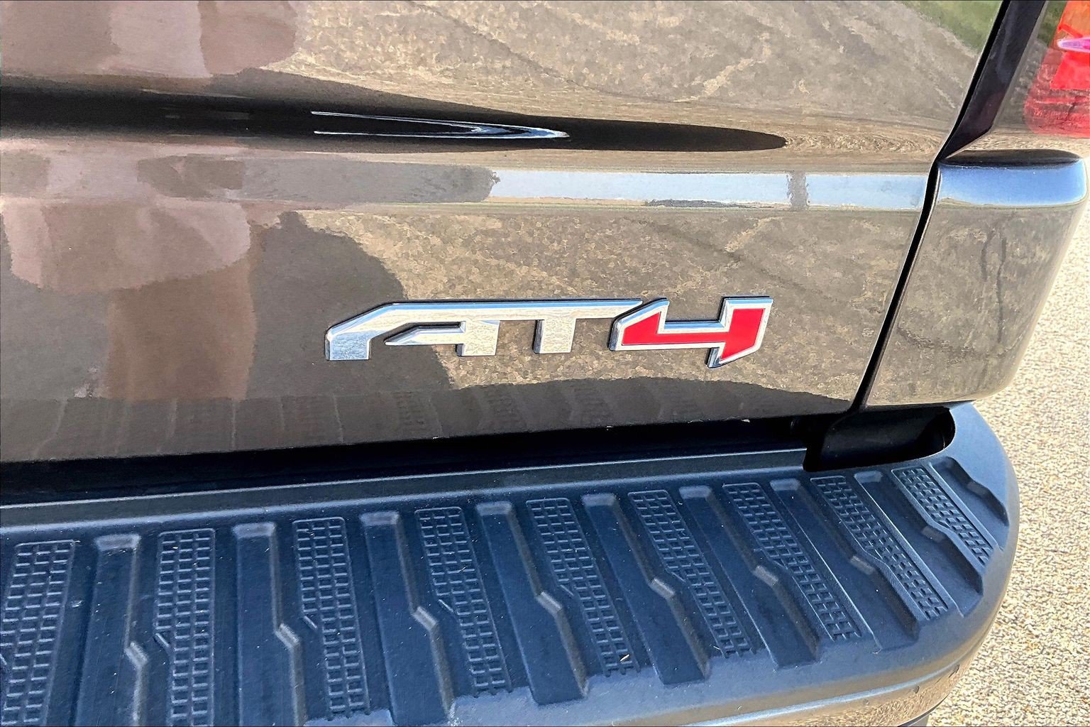 Used 2019 GMC Sierra 1500 AT4 w/ AT4 Premium Package AWD/4WD image 8