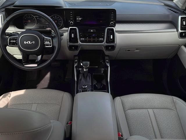 Certified 2022 Kia Sorento SX AWD/4WD image 14