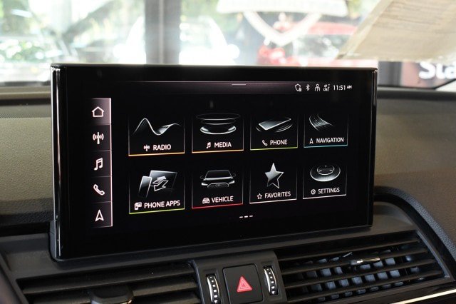 Used 2023 Audi Q5 2.0T Premium w/ Convenience Package AWD/4WD image 32