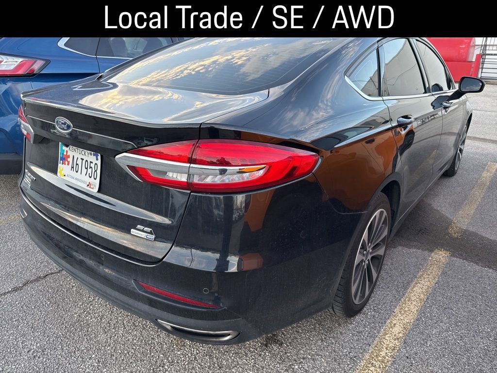 Used 2020 Ford Fusion SE image 5